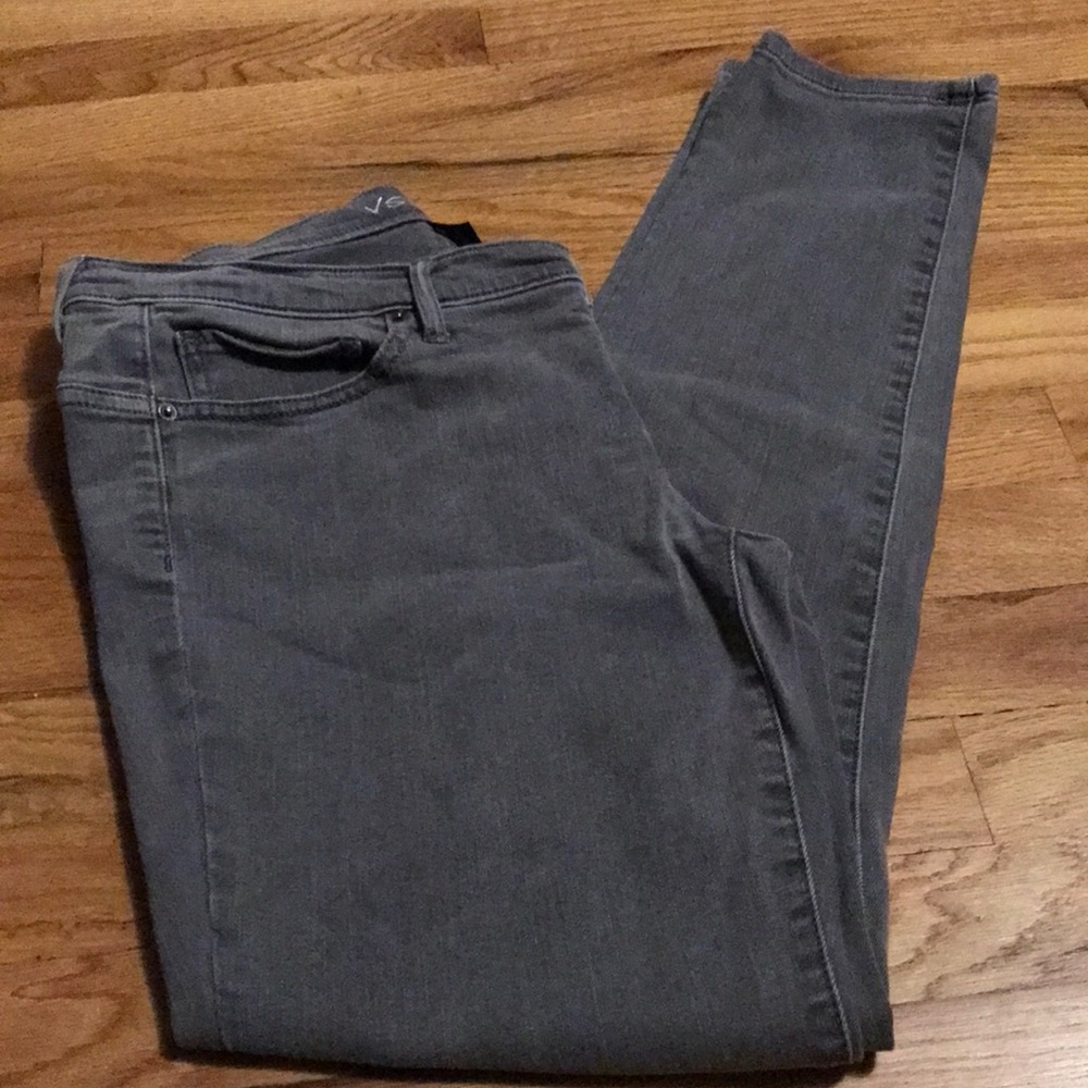 Victoria’s Secret Gray Siren Jeans - Size 10